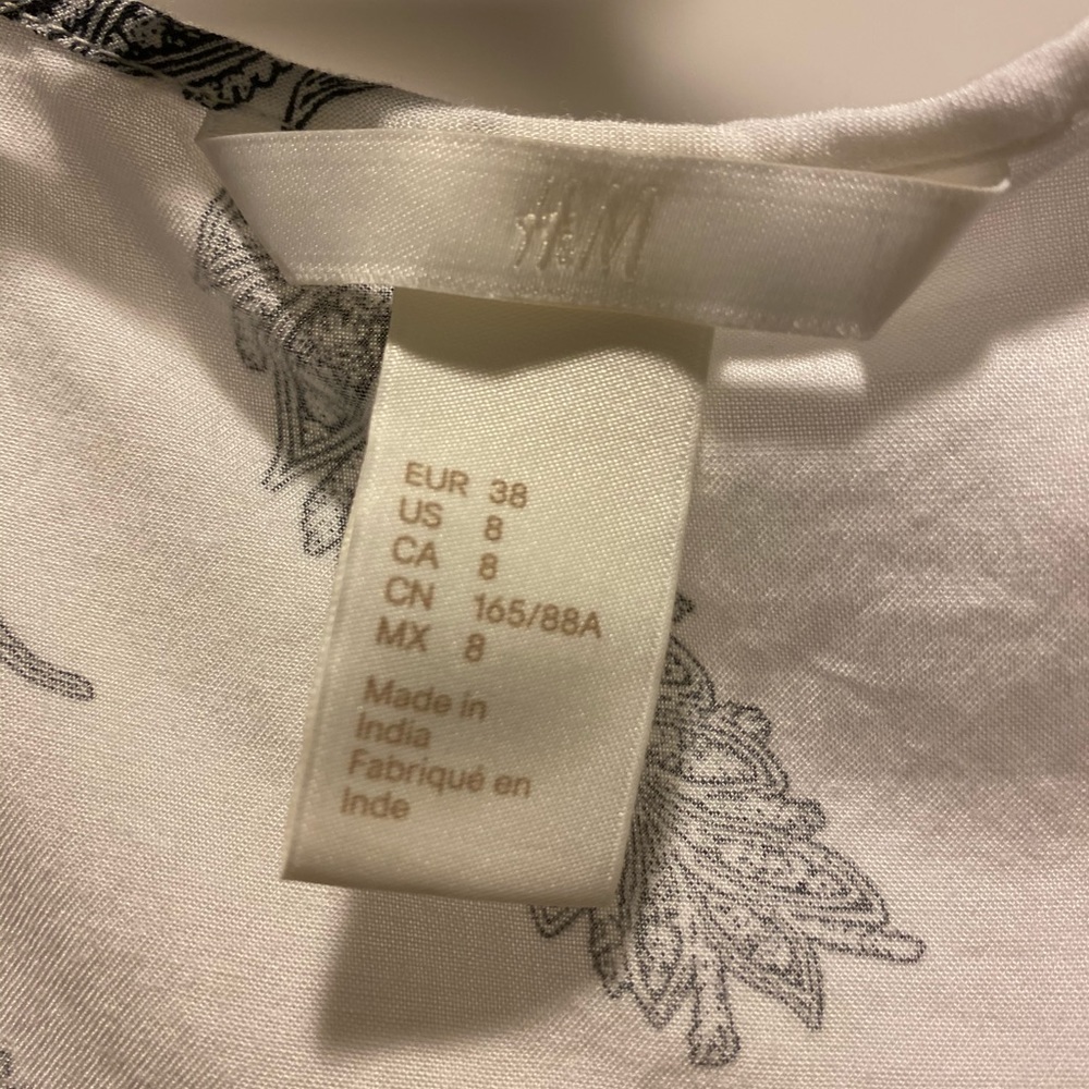 H&M Tank Top - Picture 3 of 3